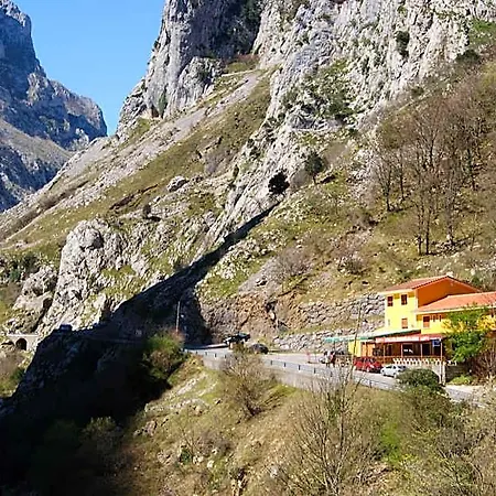 Szálloda Garganta Del Cares