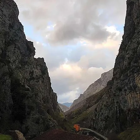Garganta Del Cares Szálloda Poncebos