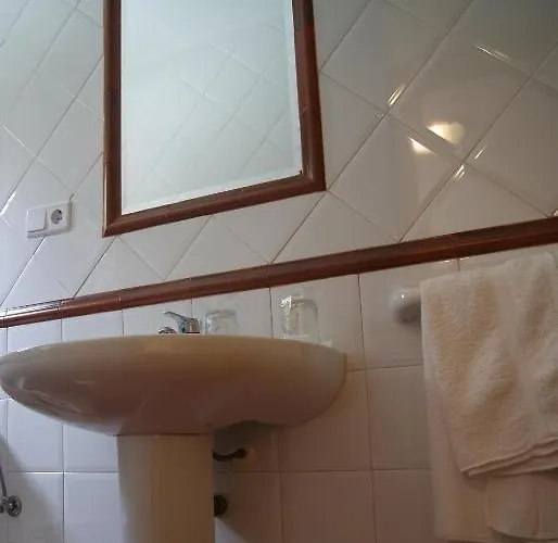 Hotel Garganta Del Cares *