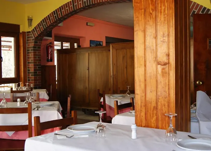 Hotel Garganta Del Cares